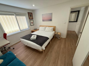 Private 1 bedroom apartment near beach and shops